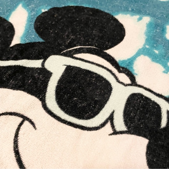 Vintage Disney Mickey Mouse Surfing Beach Towel - Picture 8 of 16
